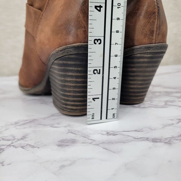 Lucky Brand Tommie Women's Brown Leather Ankle Boots with Buckle Detail - Picture 12 of 12